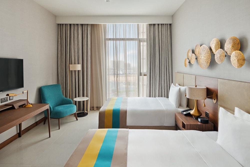 Holiday Inn Dubai Al-Maktoum Airport, an IHG Hotel — 2