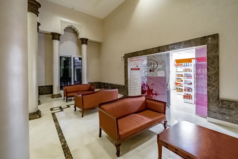 Luton Vacation Homes Grandeur Residence — 2