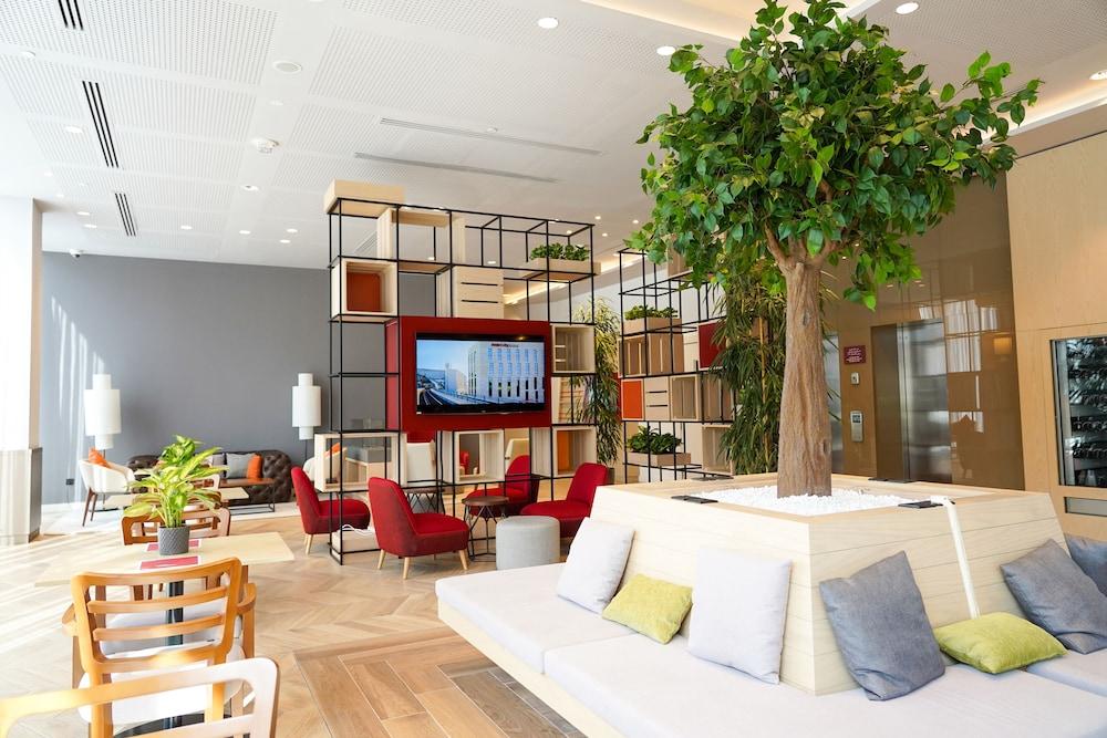 IntercityHotel Dubai Jaddaf Waterfront — 2