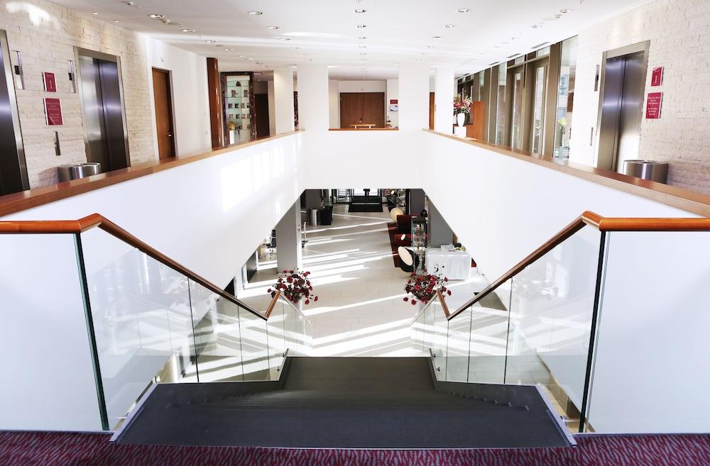 Crowne Plaza Amsterdam South, an IHG Hotel — 10