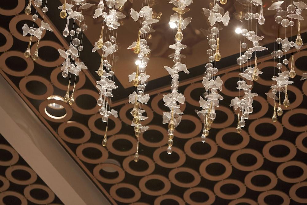 Swissotel Al Ghurair — 10