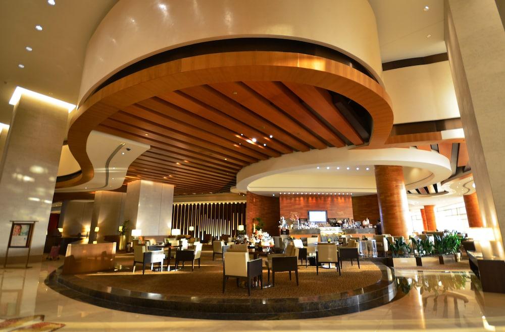 Swissotel Al Ghurair — 8