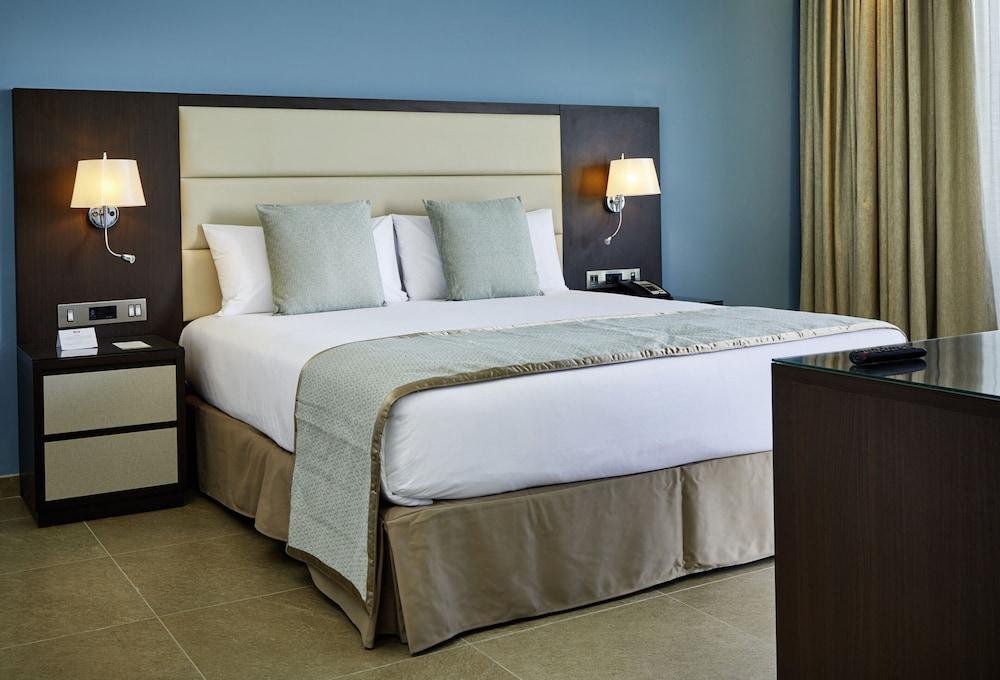 Hotel Riu Dubai Beach Resort — 3