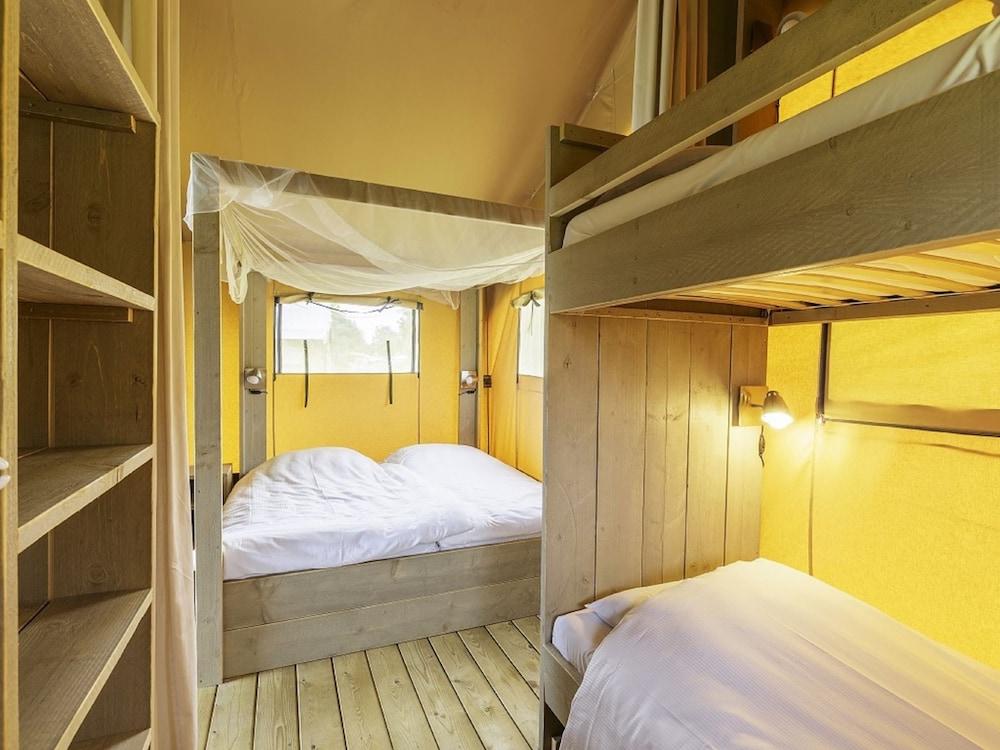 Comfortably Furnished Tent Lodge with Stove near Veluwe — 2