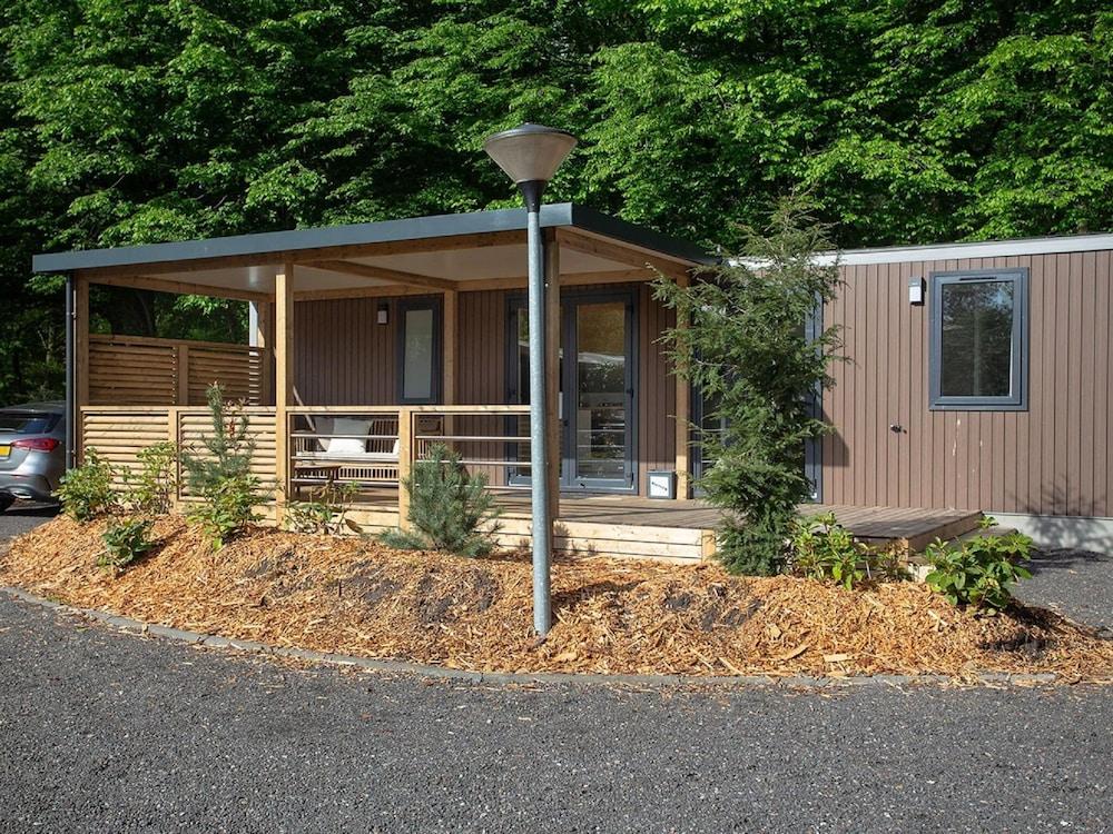Attractive Chalet with Microwave near Forest — 1