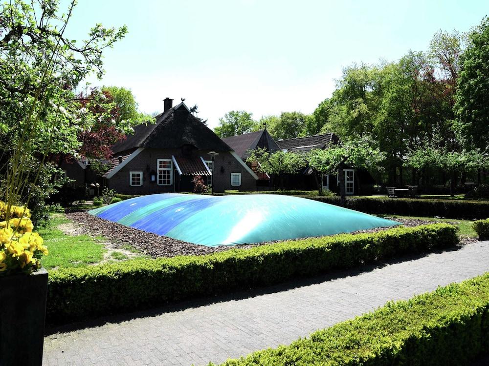 Cozy Holiday Home with Garden near Zwolle — 3