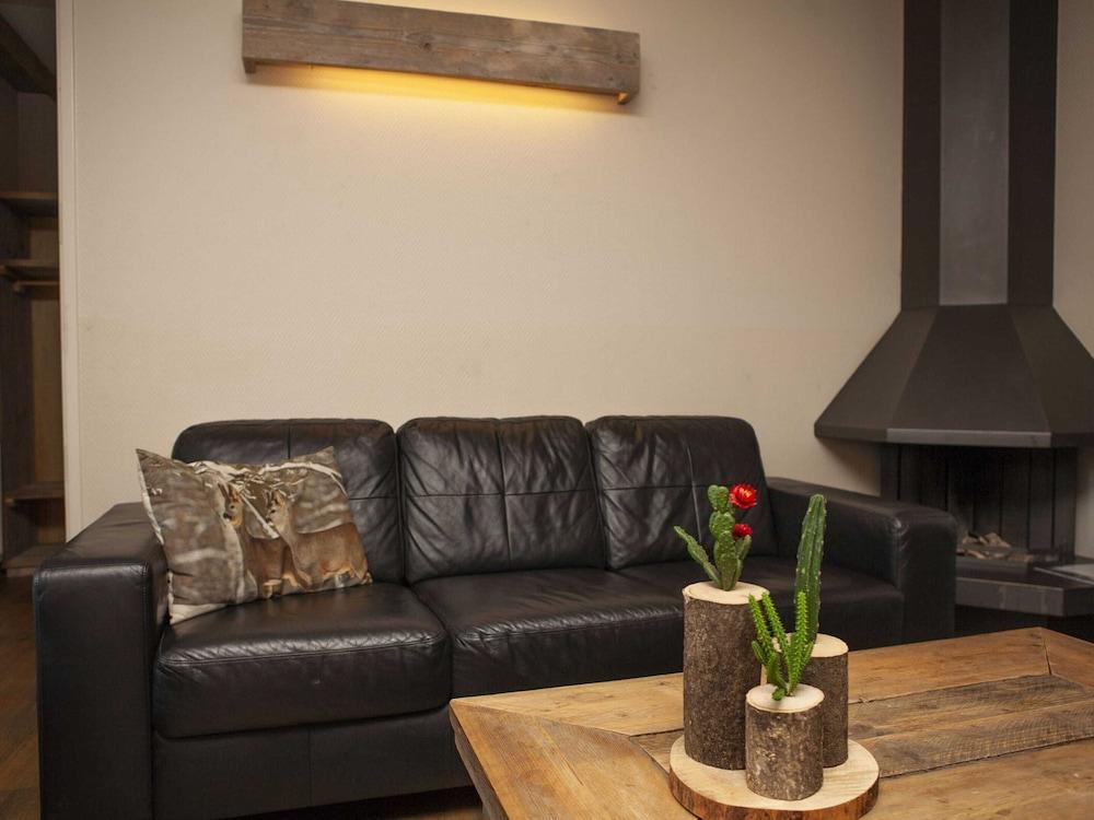 Comfortable Bungalow Near the Veluwe — 10