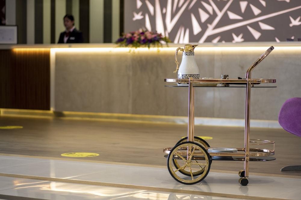 Howard Johnson Plaza By Wyndham Dubai Deira — 2