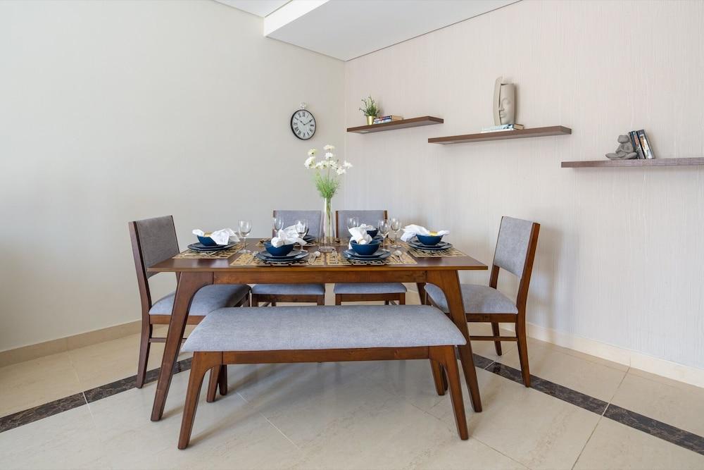 Impressive 2BR Loft W/ Study In Downtown Dubai — 7