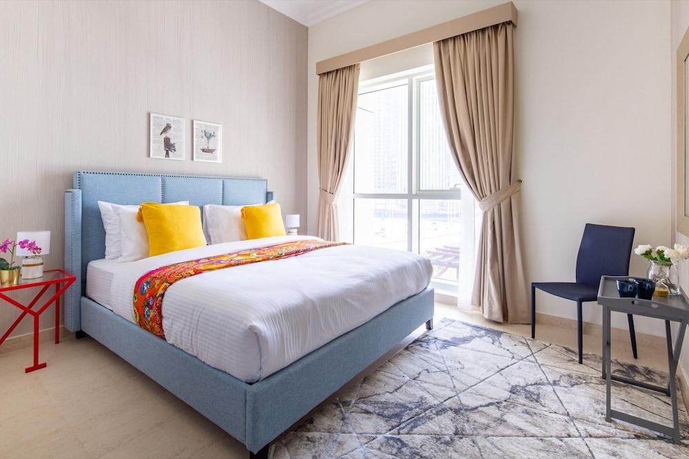 Impressive 2BR Loft W/ Study In Downtown Dubai — 9