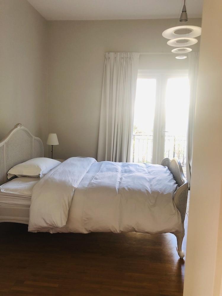 Impeccable 5 Beds Villa in Dubai — 8