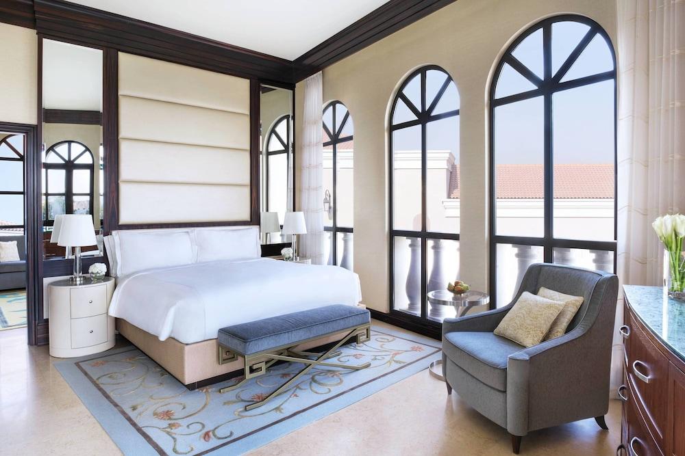 The Ritz-Carlton Abu Dhabi, Grand Canal — 10