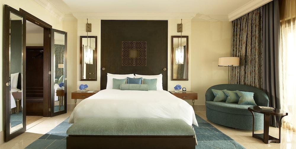 Fairmont The Palm — 2