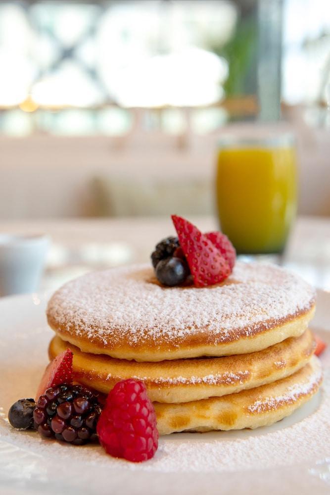 The St. Regis Dubai, The Palm — 8