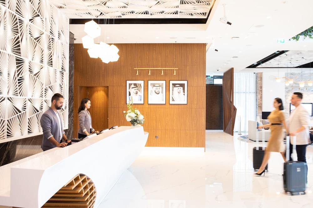 Adagio Premium The Palm — 10