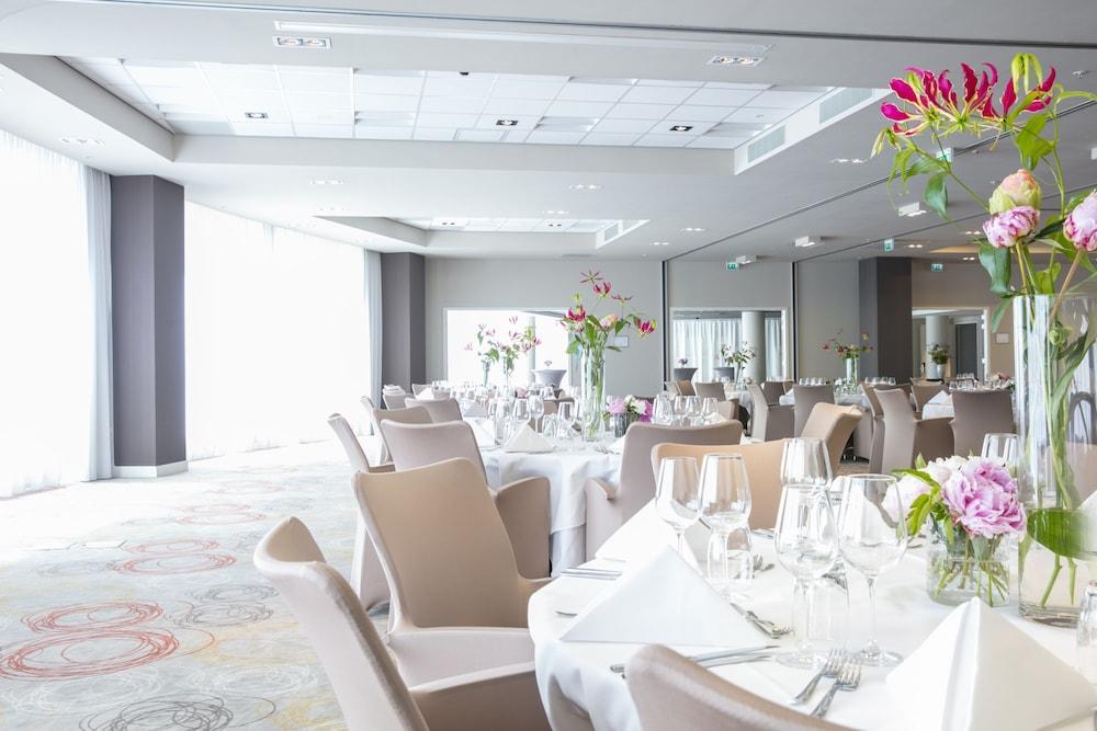 Holiday Inn Amsterdam - Arena Towers, an IHG Hotel — 8