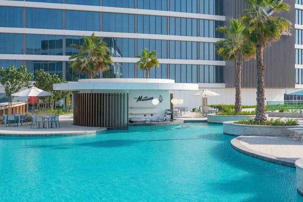The WB Abu Dhabi, Curio Collection by Hilton — 4