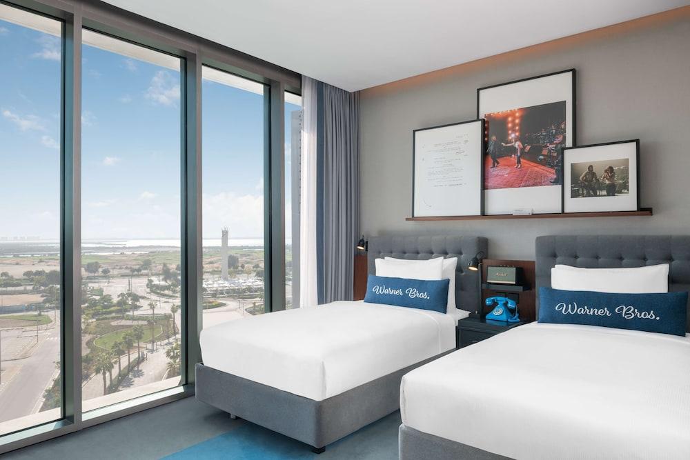 The WB Abu Dhabi, Curio Collection by Hilton — 3