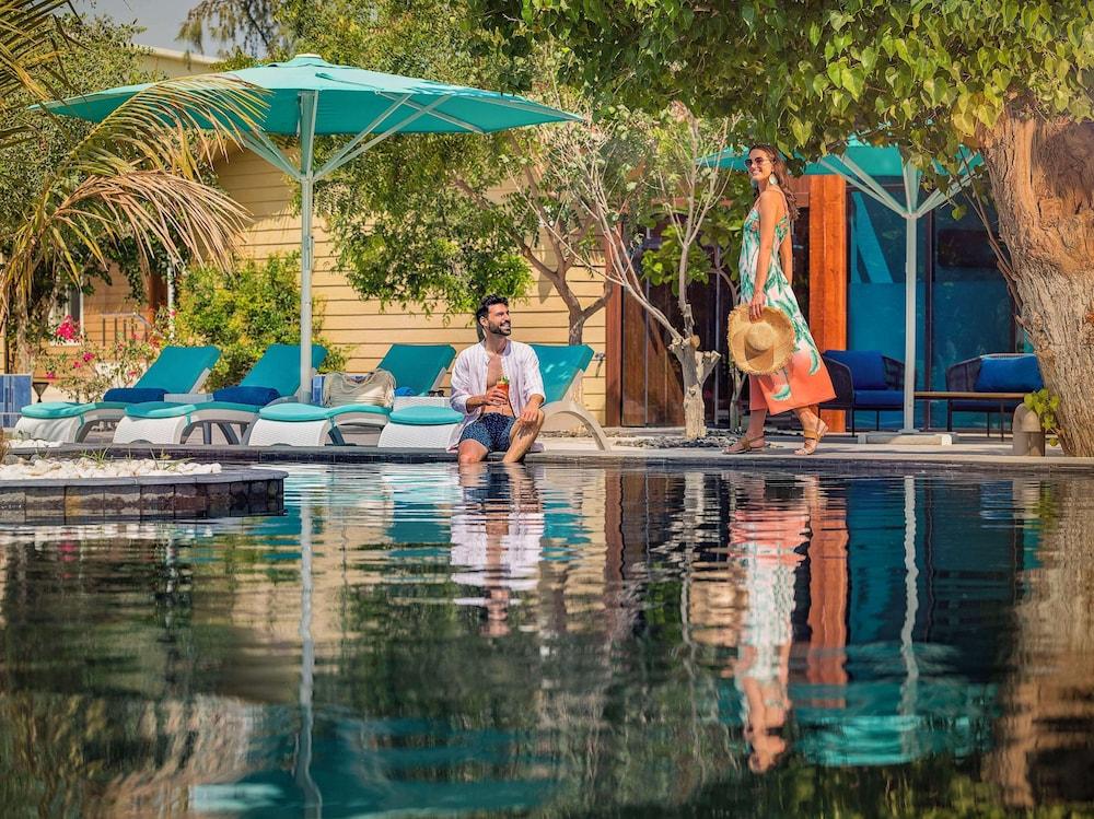 Anantara World Islands Dubai Resort — 4