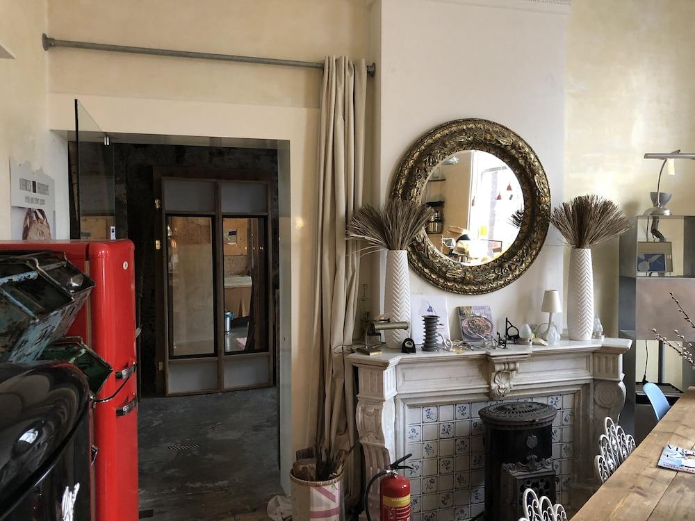 Studio in Canal Villa in the Old Centre Schiedam — 2