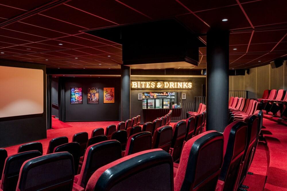 Corendon Amsterdam Schiphol Airport, a Tribute Portfolio Hotel — 9