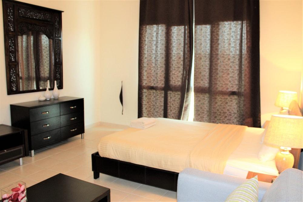 KSLV - Furnished Studio — 2