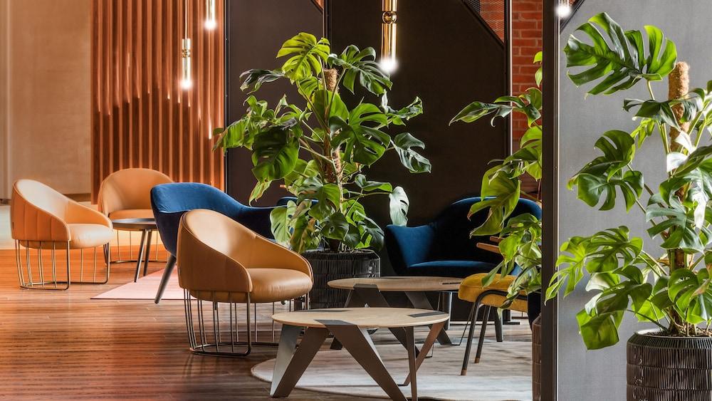 voco Dubai the Palm, an IHG Hotel — 9