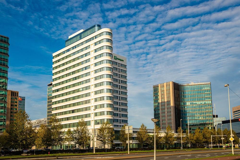 Holiday Inn Express Amsterdam - Arena Towers, an IHG Hotel — 1
