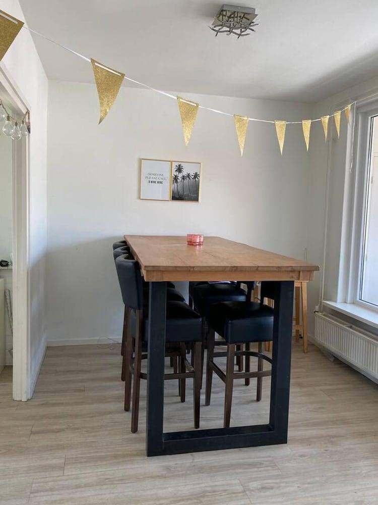 Charming 2-bed Apartment inc Balcony in Maastricht — 3