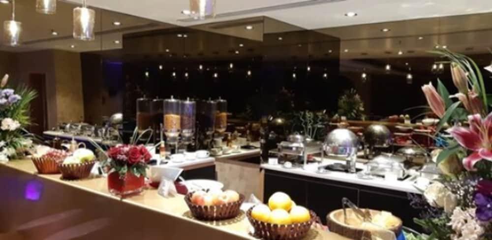 Lotus Grand Hotel — 8