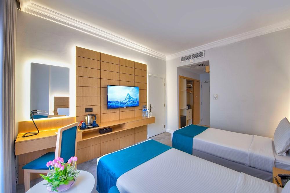 Lotus Grand Hotel — 3