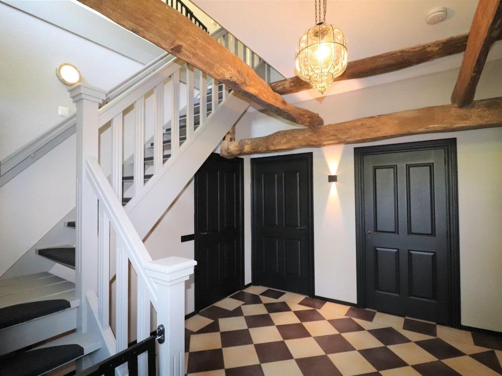 Modern Saxon Farmhouse in Dalerveen Village — 2