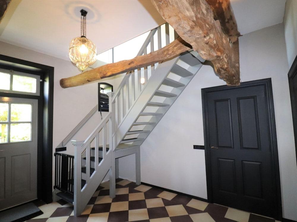Modern Saxon Farmhouse in Dalerveen Village — 8