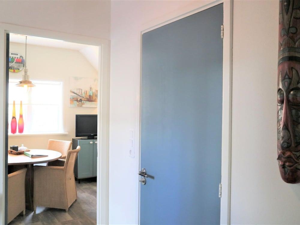 Beautiful Apartment in Giethoorn With Canoe and Parking — 8
