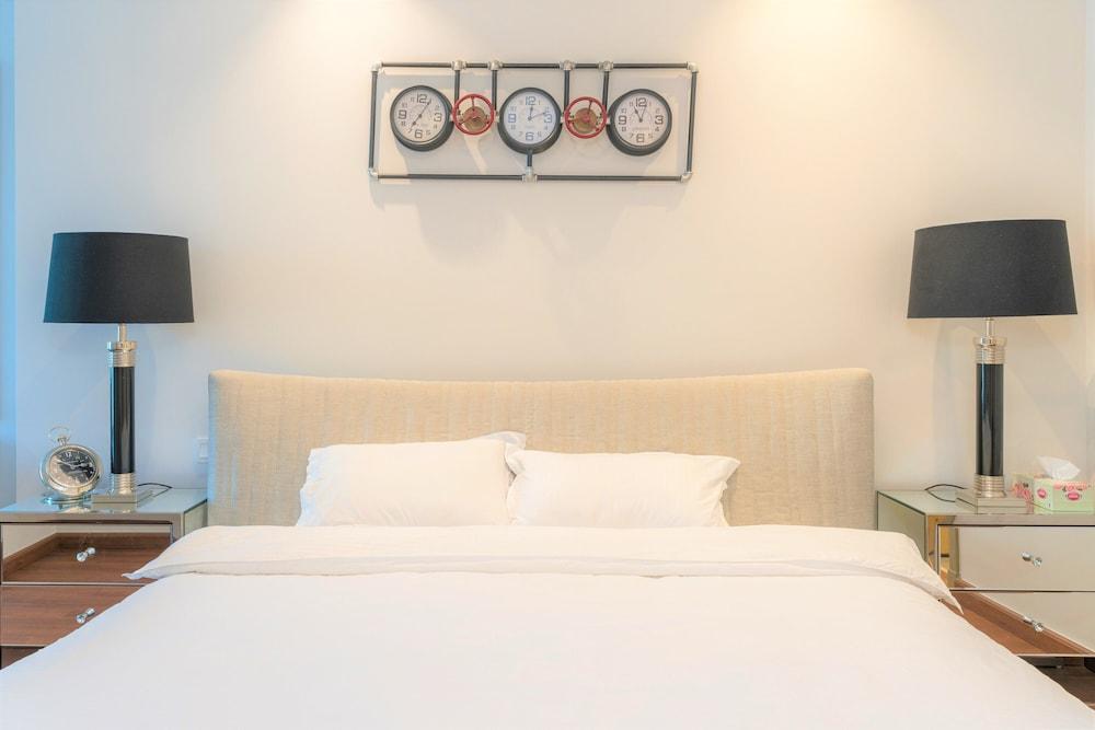 Luxurious 2B With Burj Views in Business Bay — 2