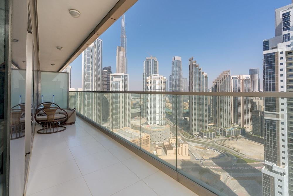 Luxurious 2B With Burj Views in Business Bay