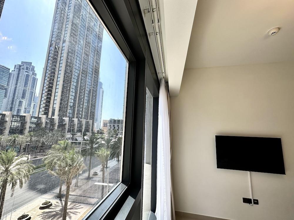 LuxBnB Dubai Opera Act-1 Boulevard Views — 9
