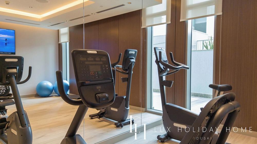 LUX The Executive Sobha Suite 2 — 3