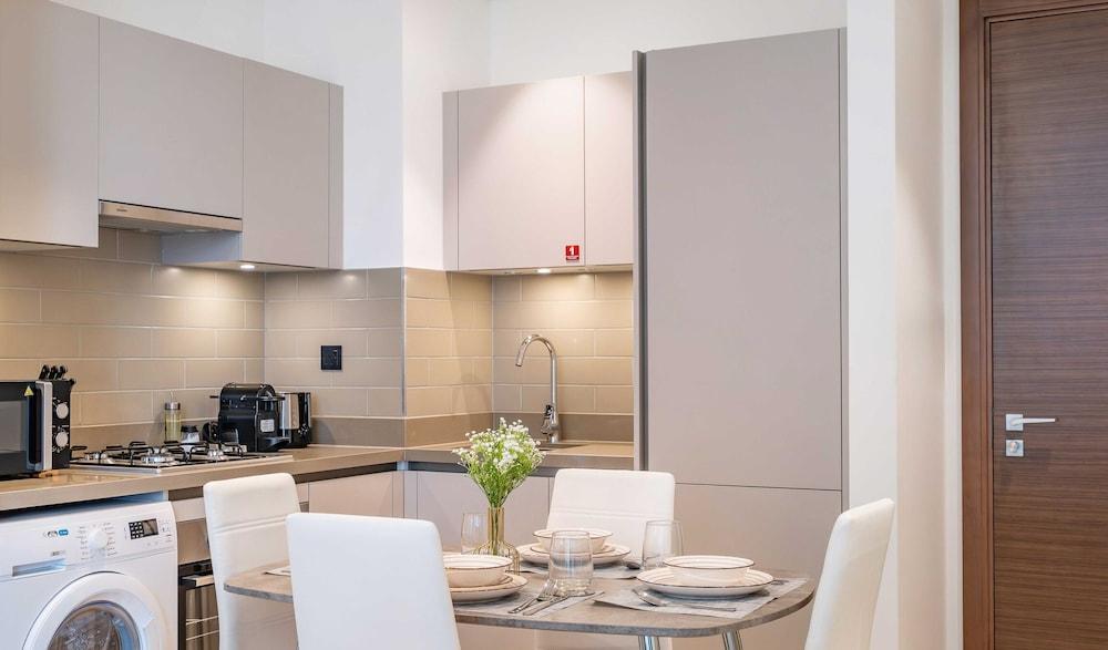 LUX The Executive Sobha Suite 2 — 8