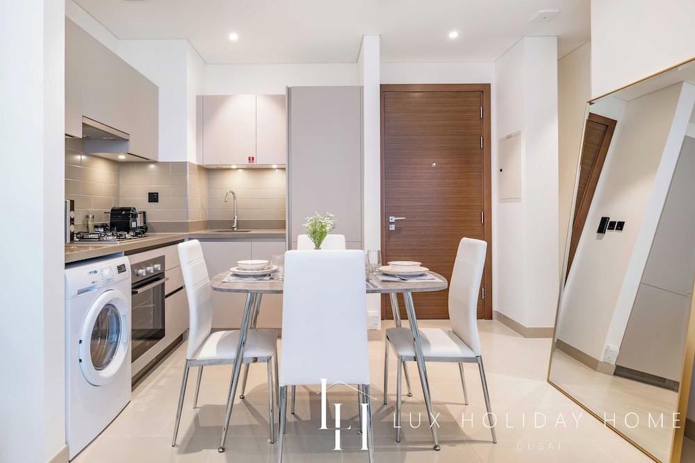 LUX The Executive Sobha Suite 2 — 7