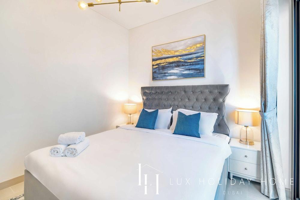 LUX The Executive Sobha Suite 2 — 2