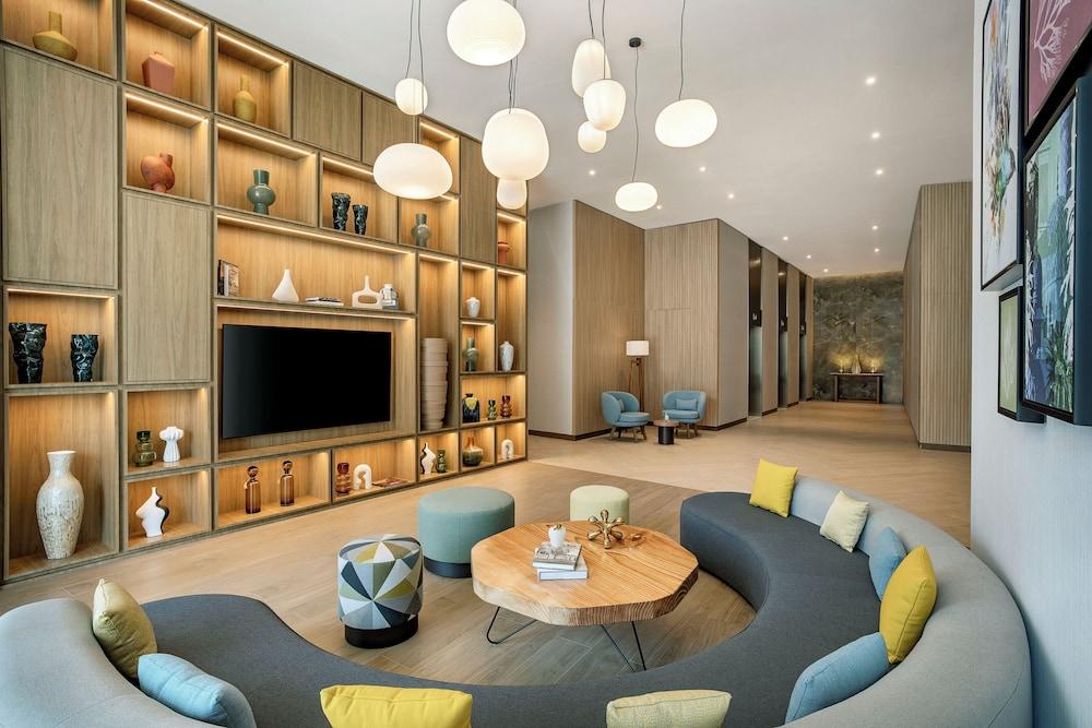 Hilton Garden Inn Dubai Business Bay — 2