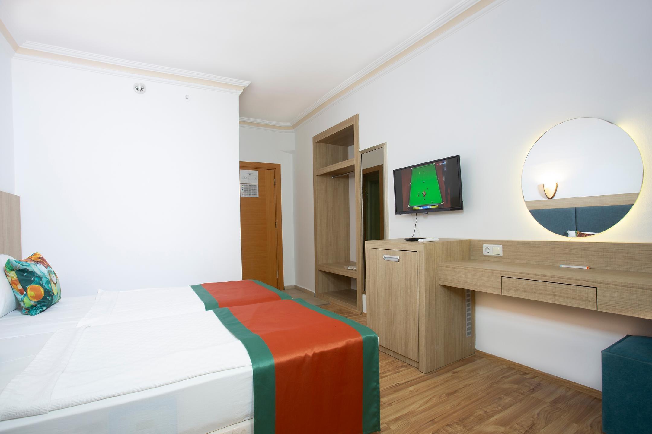 Fun & Sun Smart Club Hotel Mirabell — 6