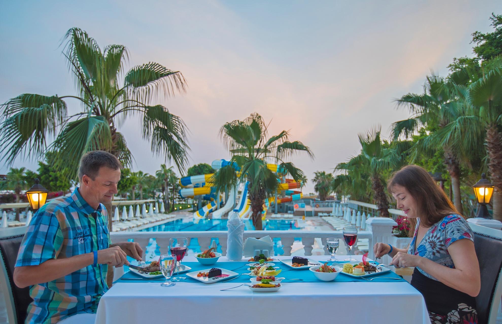 Meridia Beach Hotel — 2