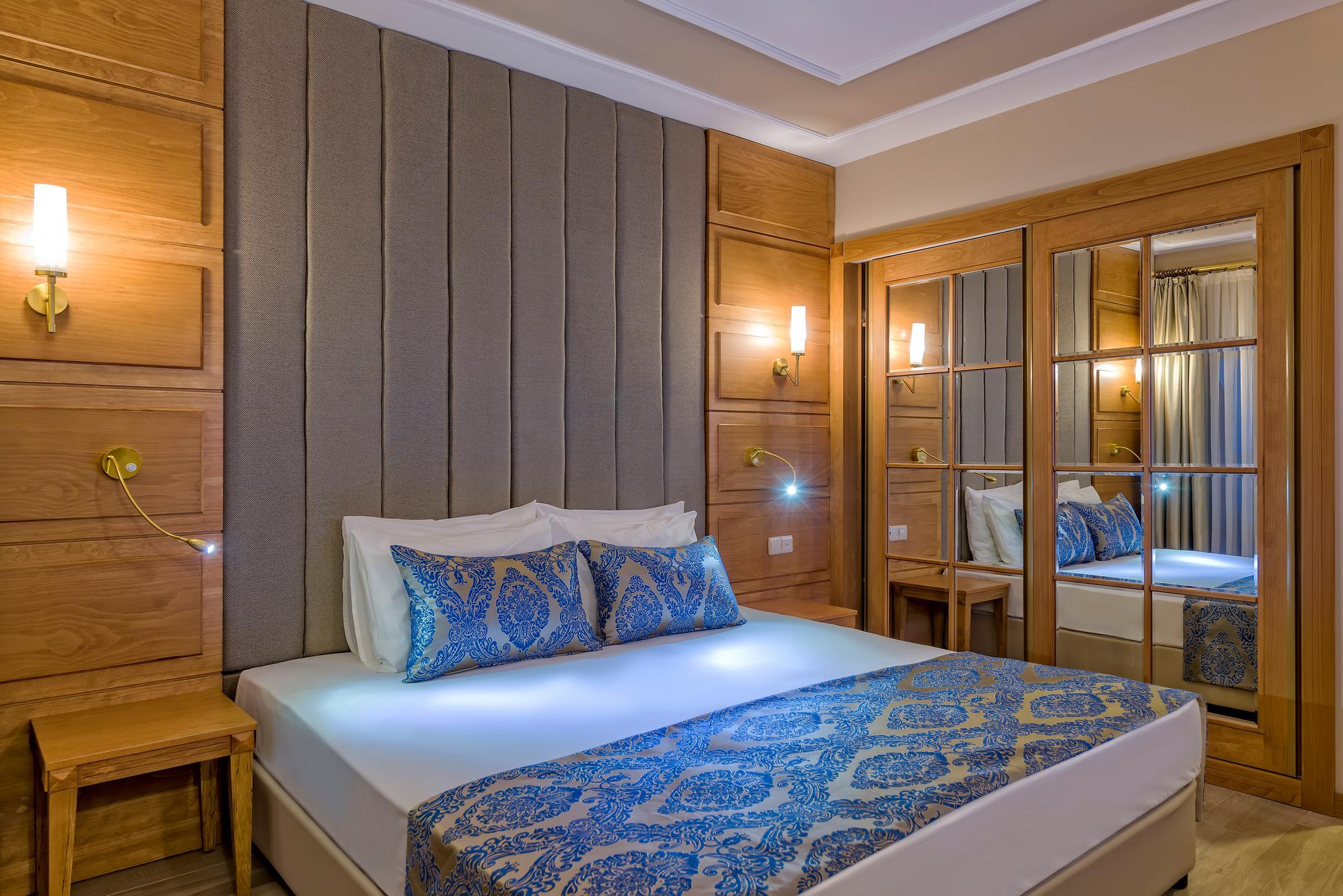 Royal Atlantis Beach — 2