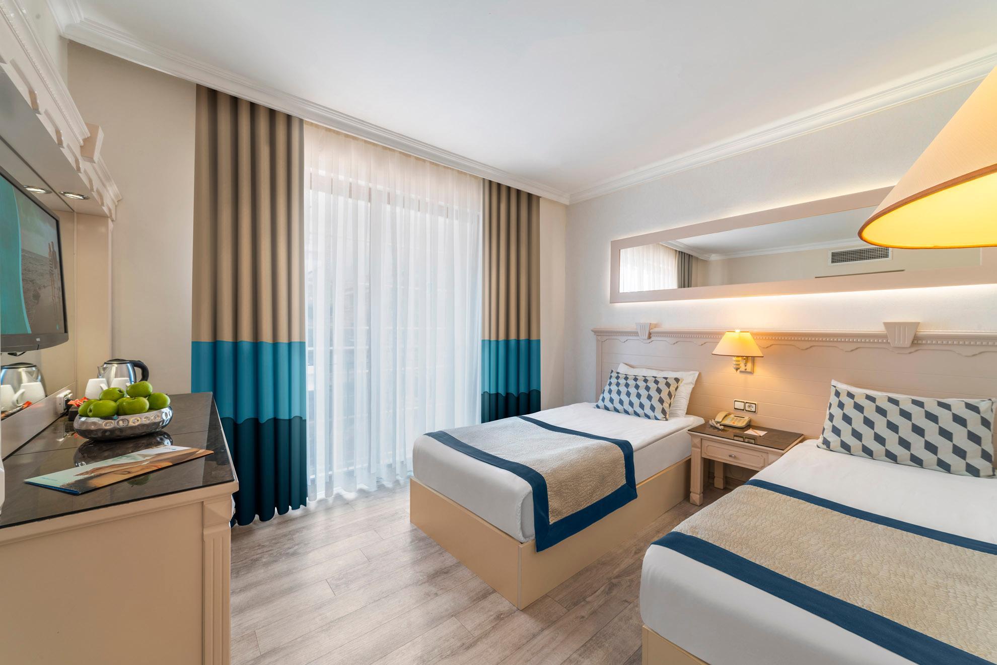 Hotel Turan Prince — 4