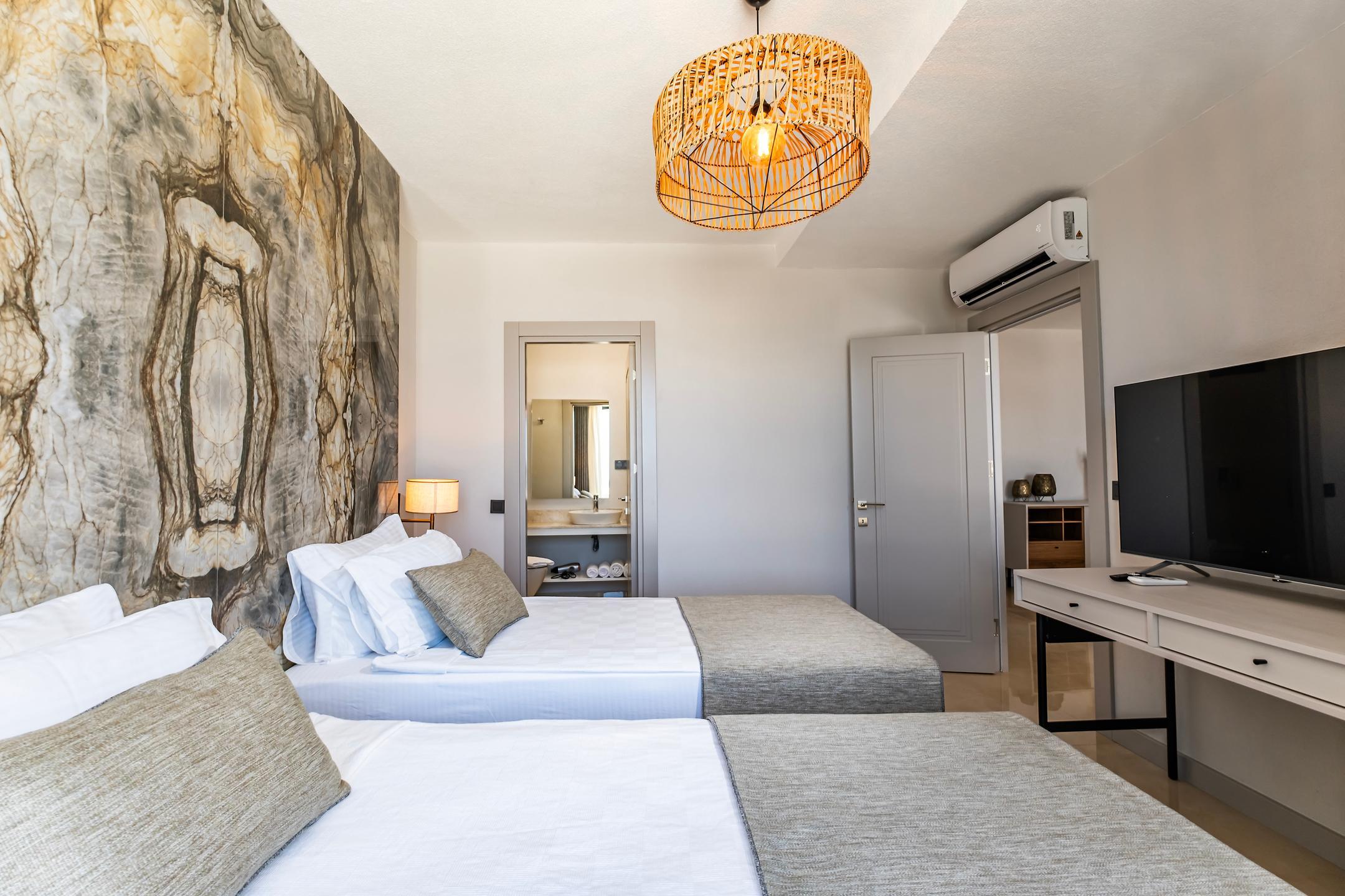 Babana Hotel — 9