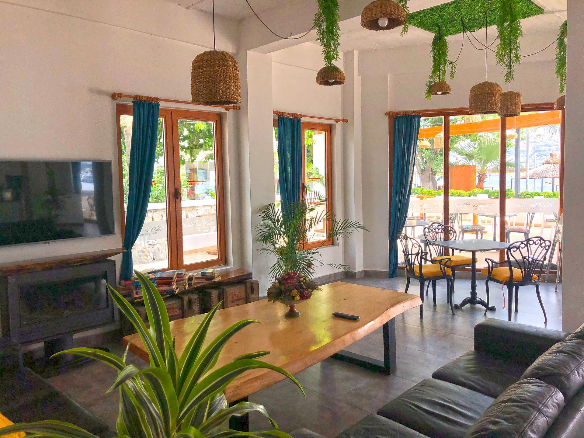 Butikhan Beach Hotel — 7