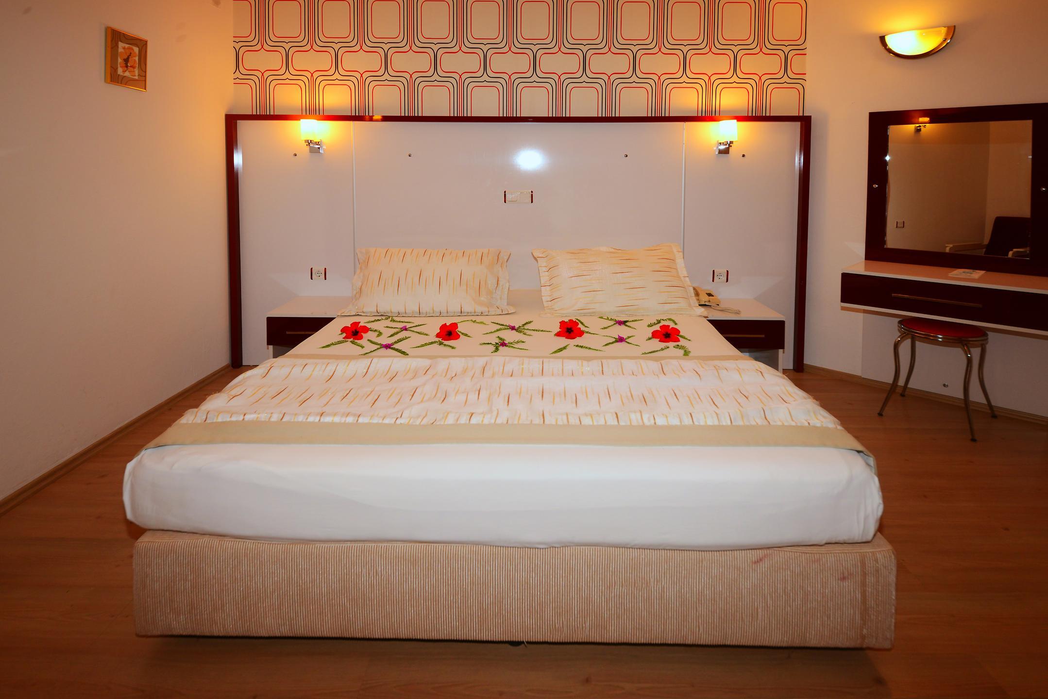 Pırat Hotel — 8