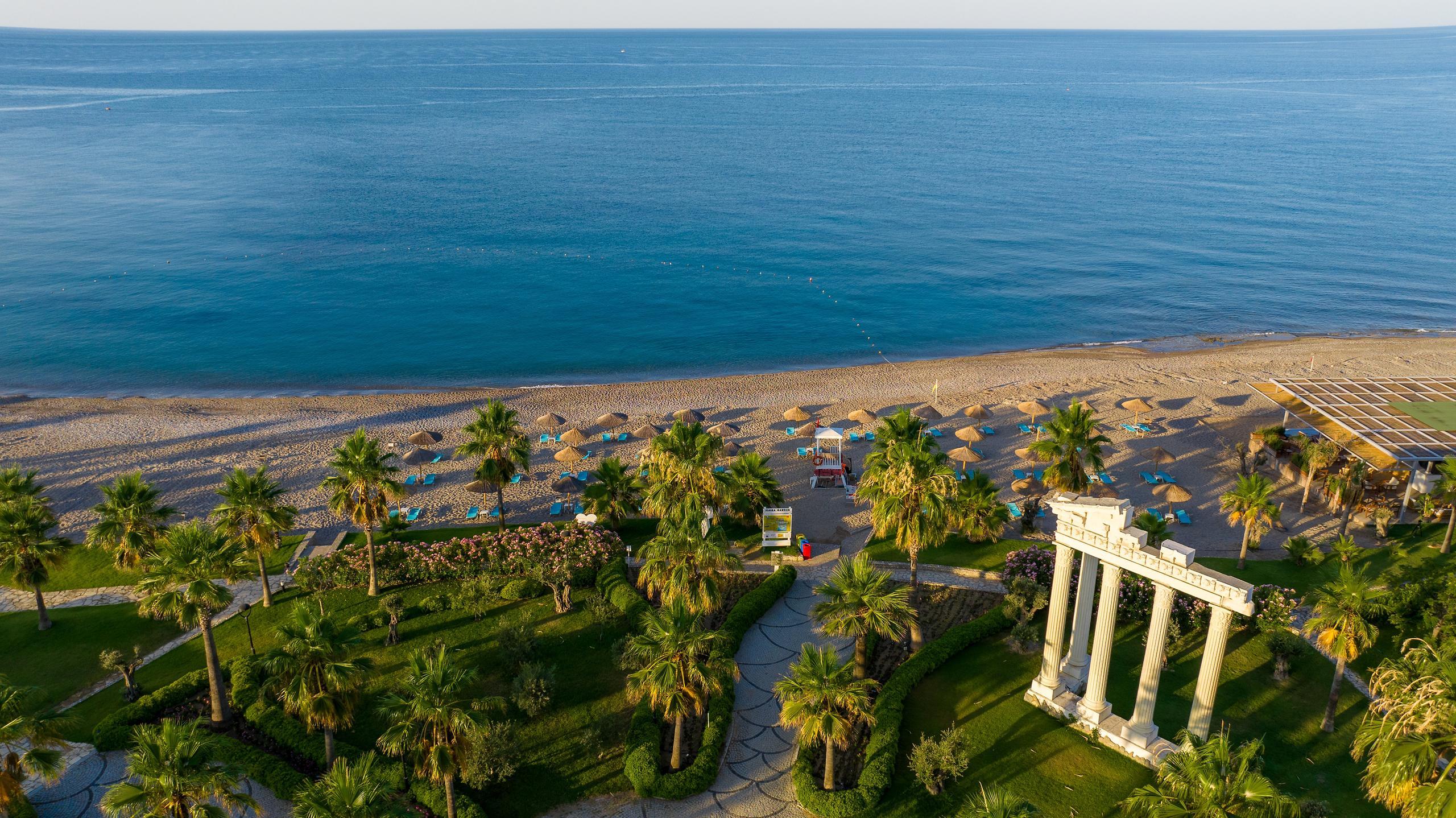 Flora Garden Beach — 9
